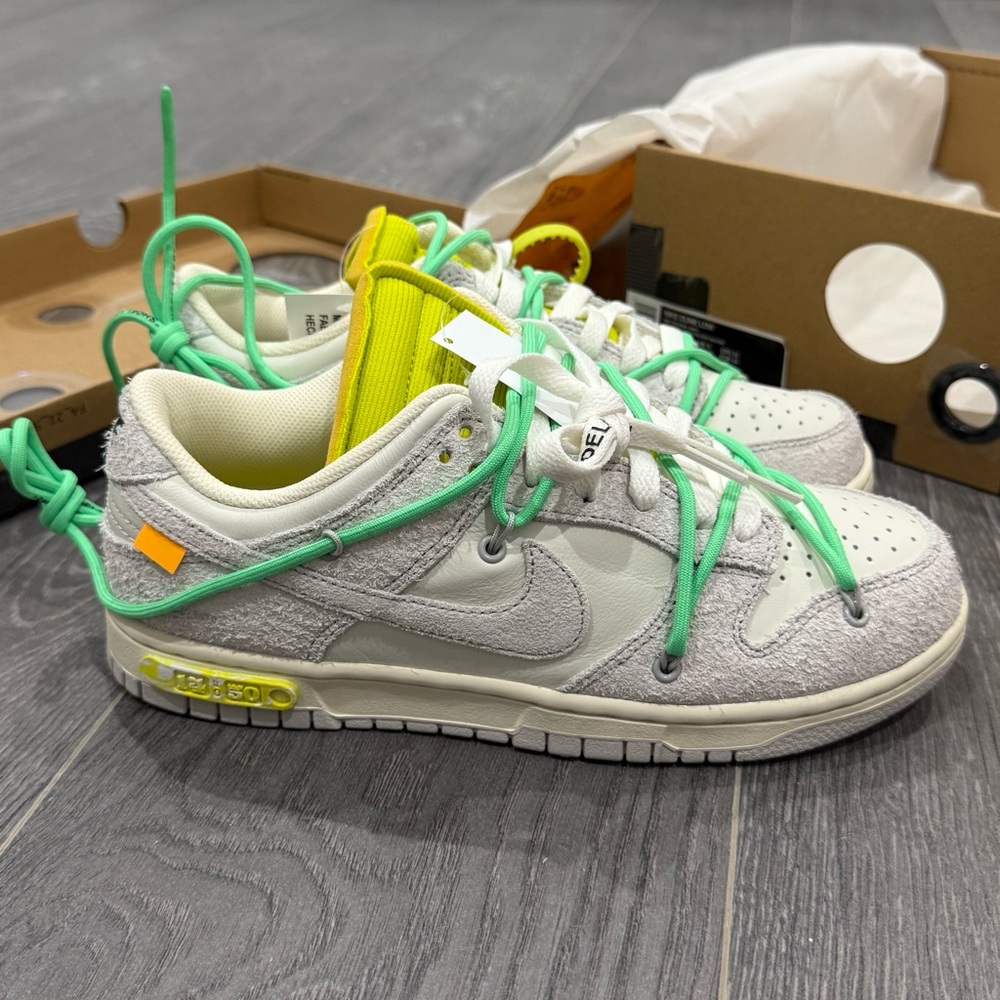Nike Dunk Low Off-White Lot 14 (New in Box)
